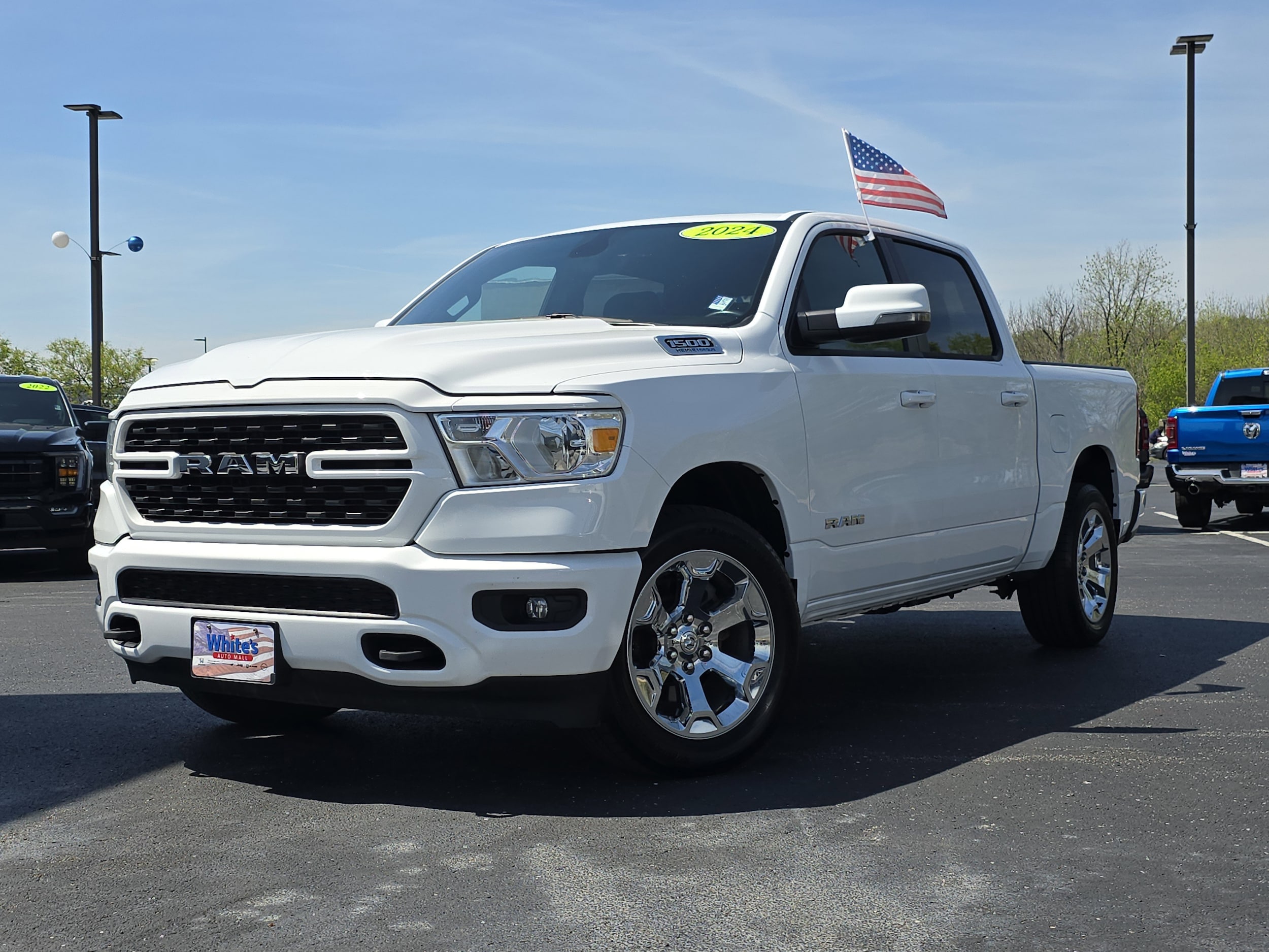 2024 RAM 1500 Big Horn/Lone Star 4x4 Crew Cab 5'7's photo