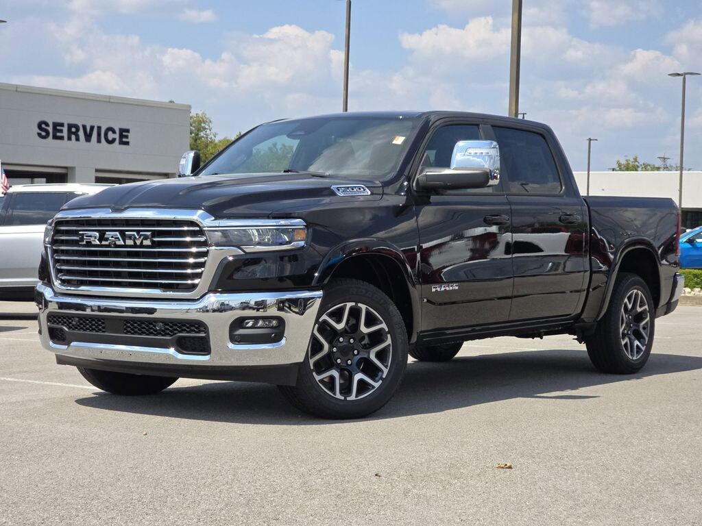 New 2026 Ram 1500 LARAMIE CREW CAB 4X4 5'7 BOX Pickup