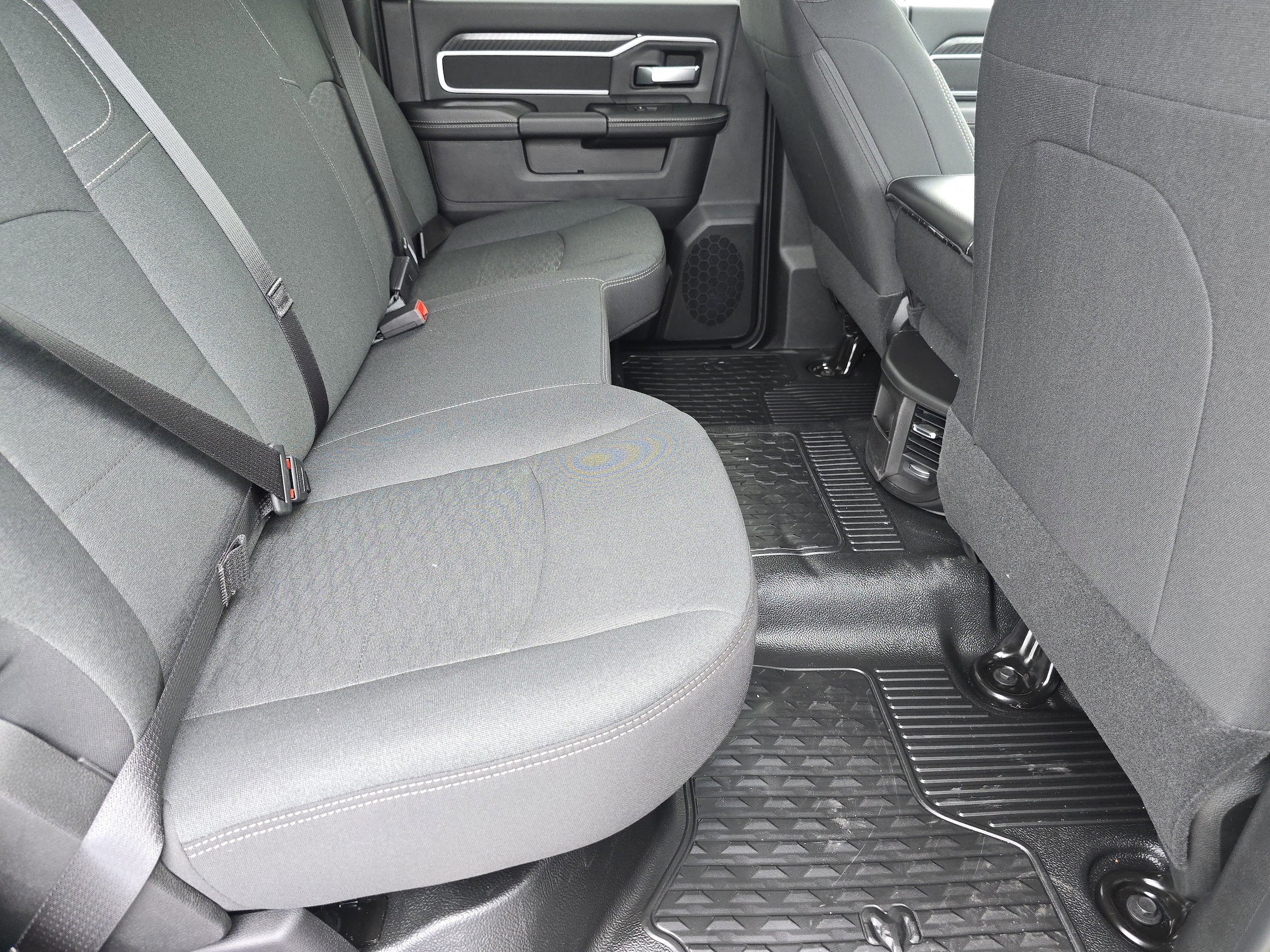 2025 RAM 3500 Chassis Big Horn - Photo 22