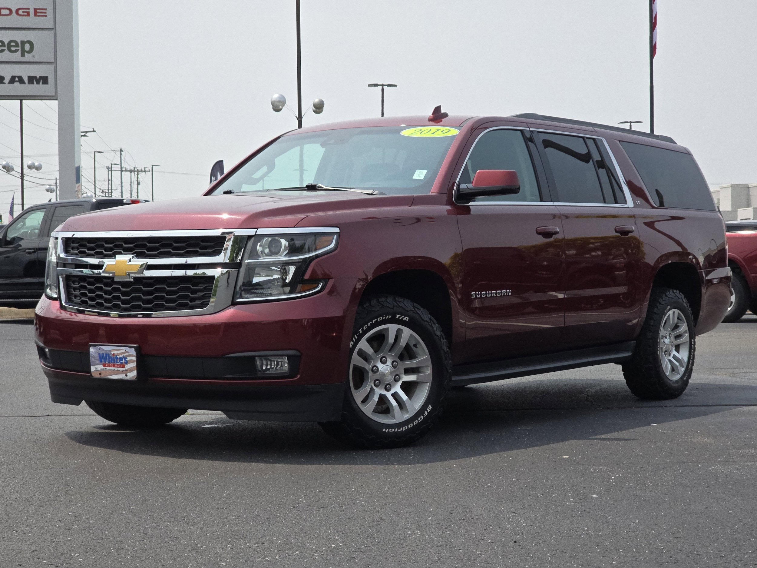 Used 2019 Chevrolet Suburban LT with VIN 1GNSKHKC3KR281287 for sale in Sylvania, OH