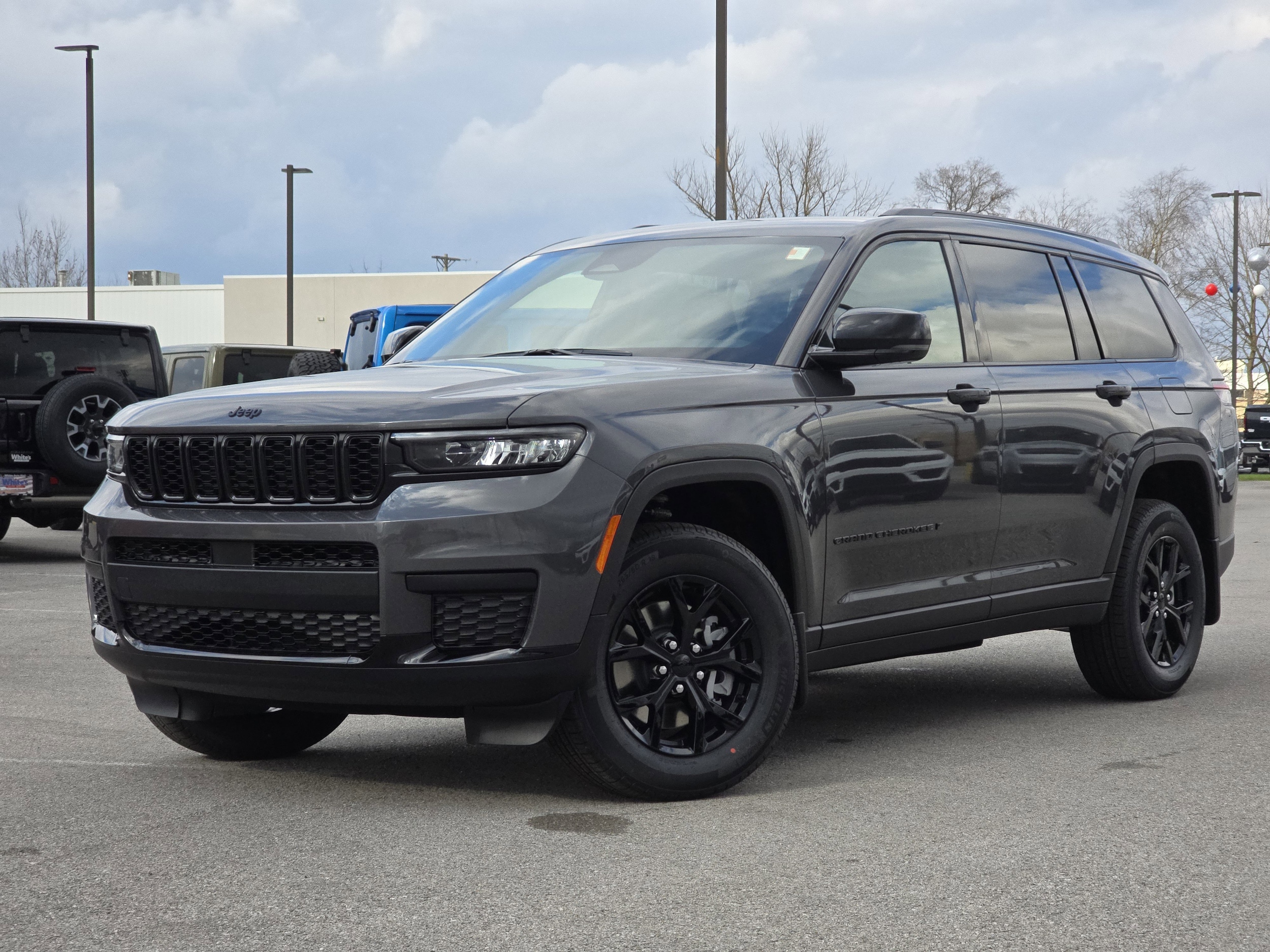 2025 Jeep Grand Cherokee L Altitude's photo