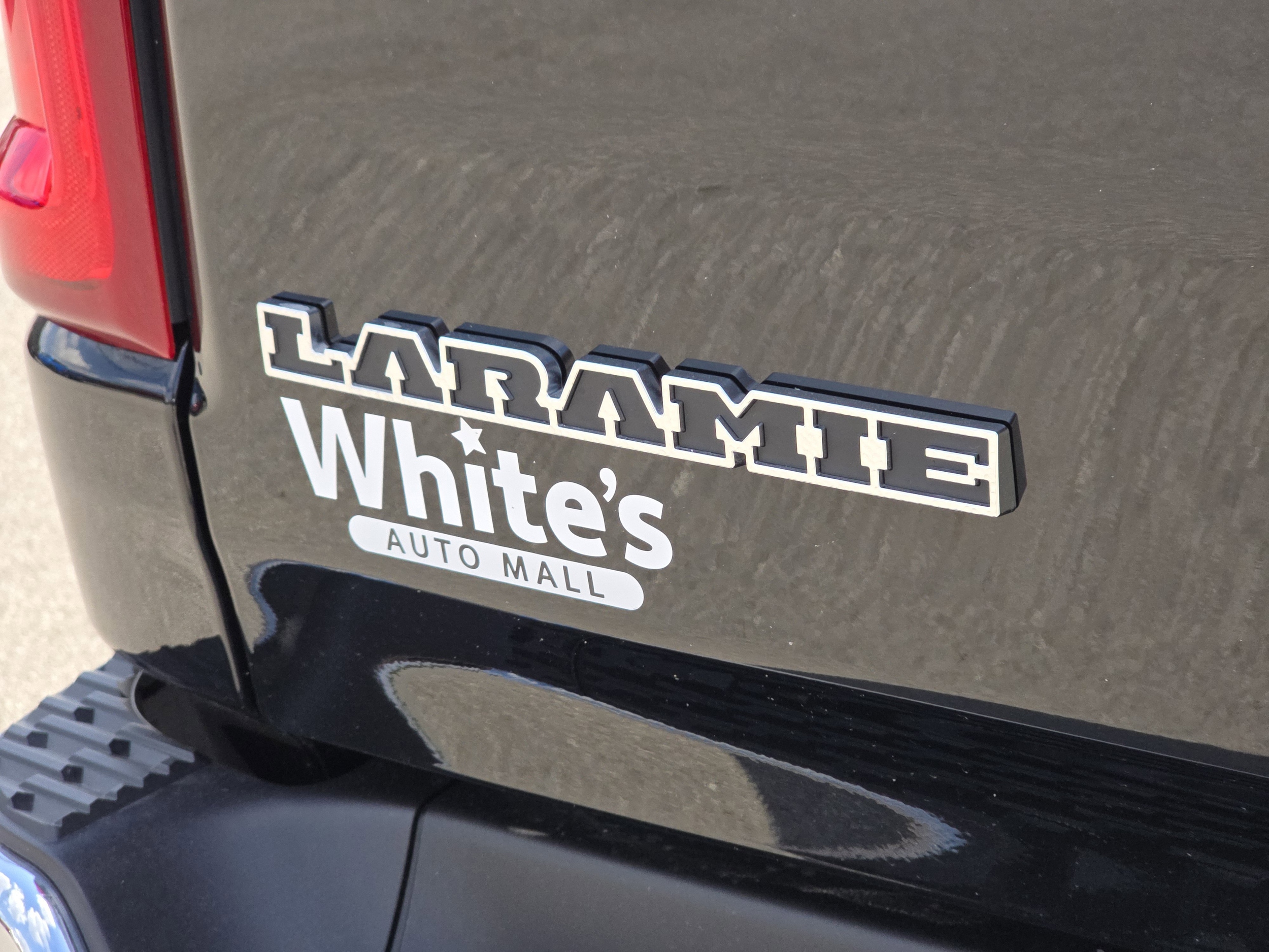 2026 RAM 1500 Laramie - Photo 26