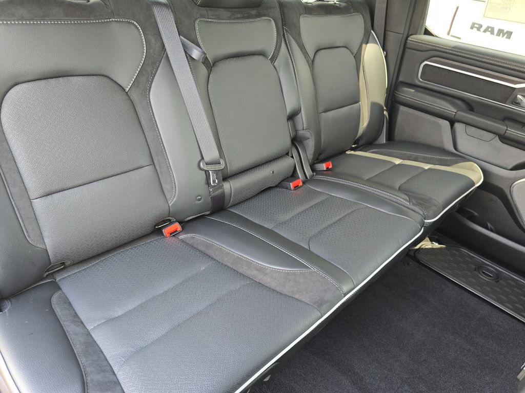 2026 RAM 1500 Laramie - Photo 31