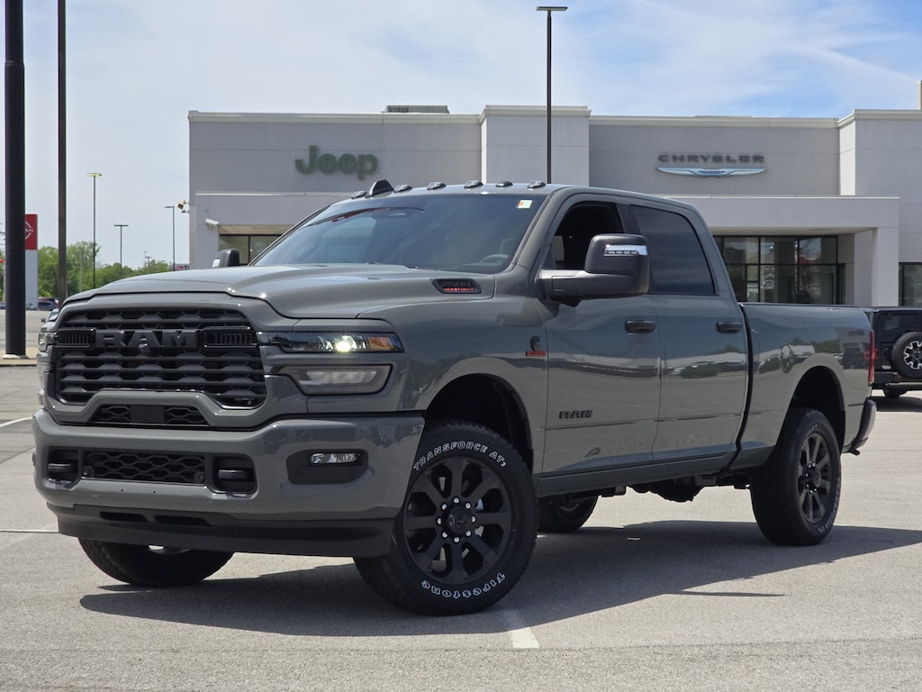 New 2026 Ram 2500 BIG HORN CREW CAB 4X4 6'4 BOX Pickup