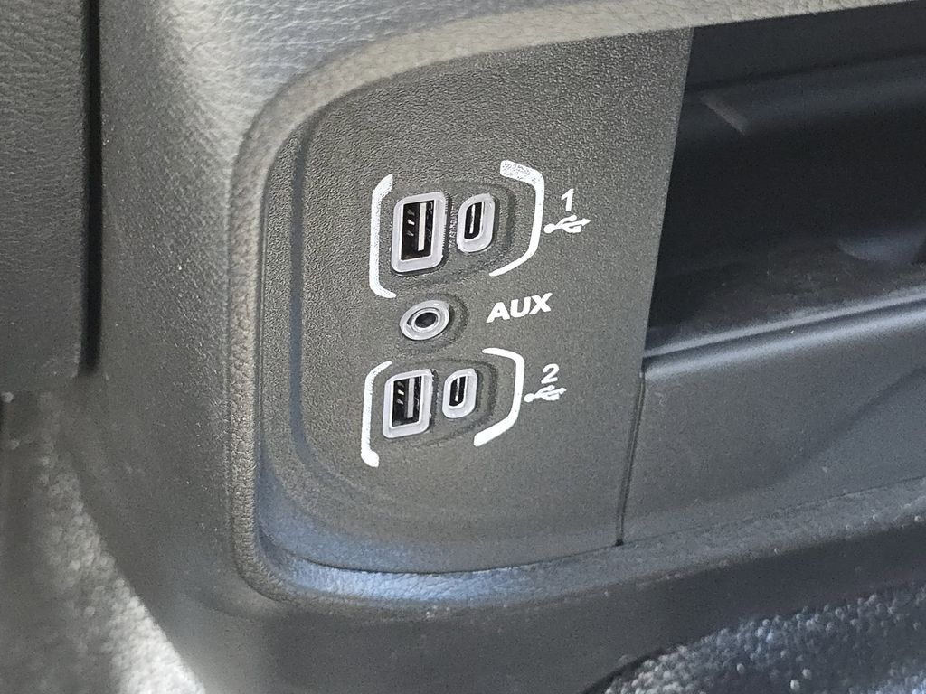 2025 RAM 3500 Chassis Tradesman - Photo 15