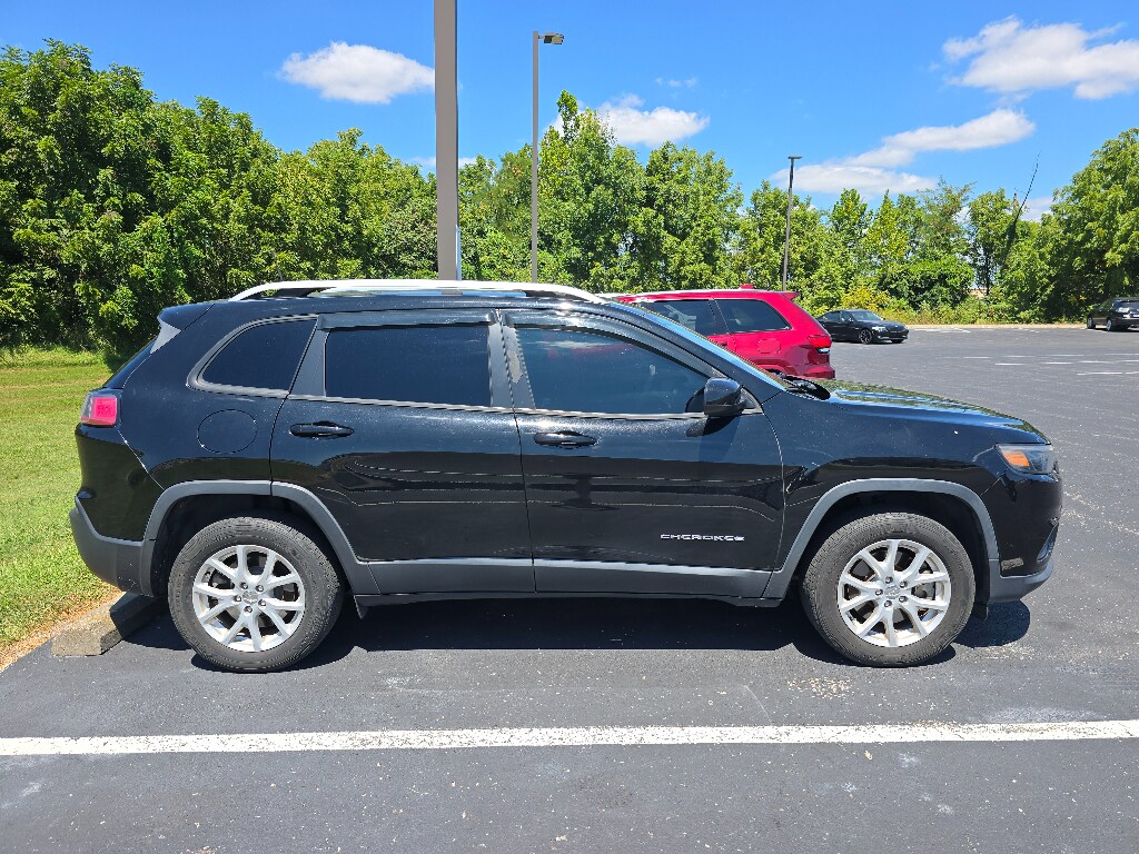 Used 2020 Jeep Cherokee Latitude Sport Utility