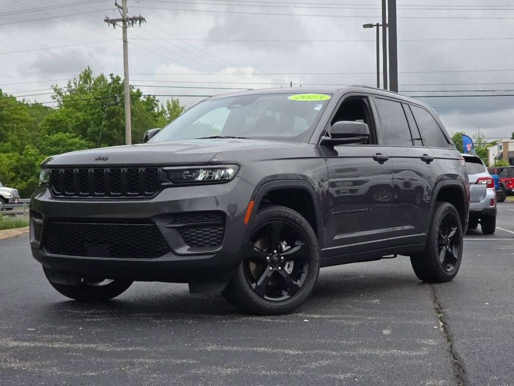 2023 Jeep Grand Cherokee Altitude X 4x4's photo