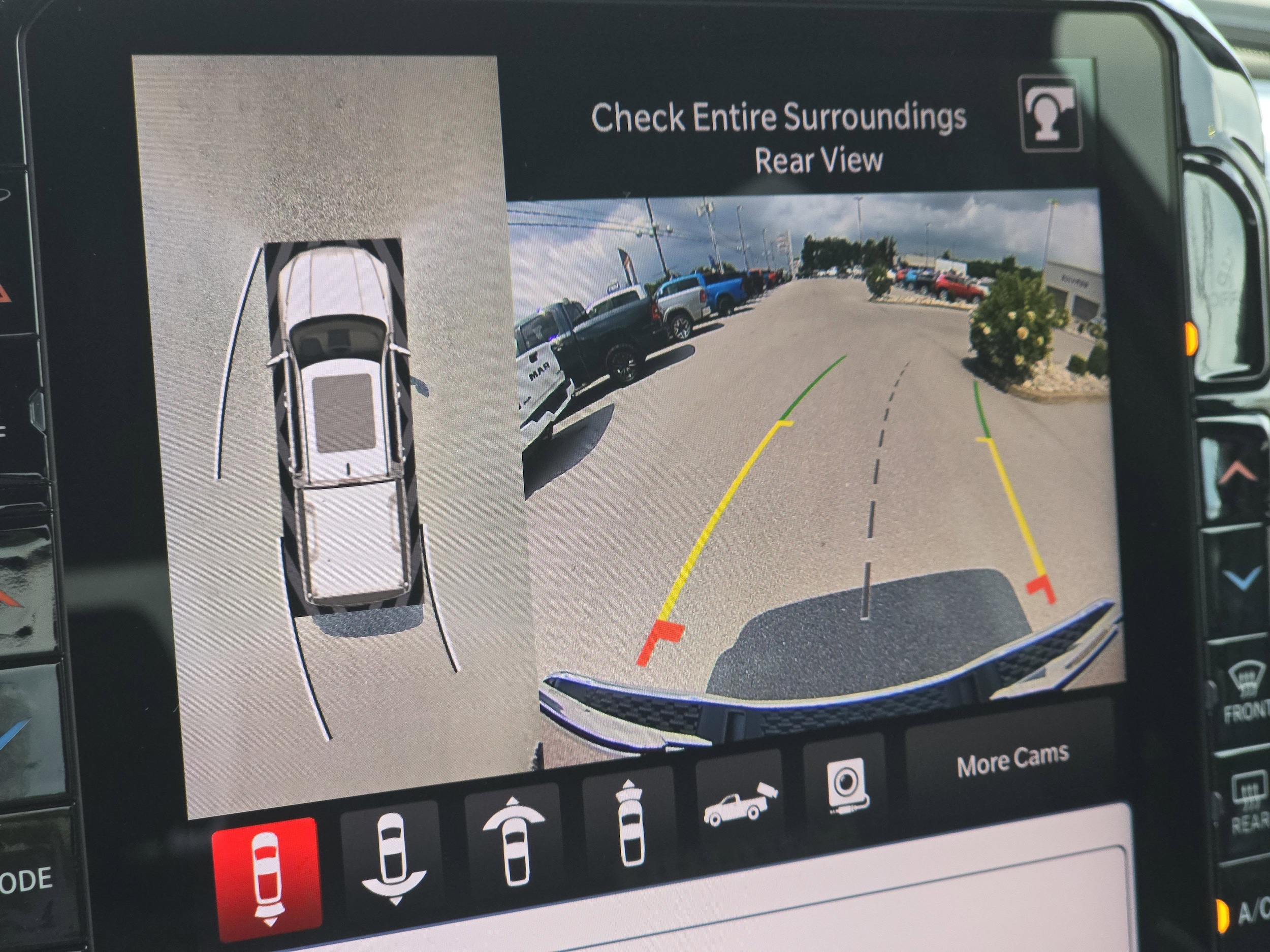 2026 RAM 1500 Laramie - Photo 14