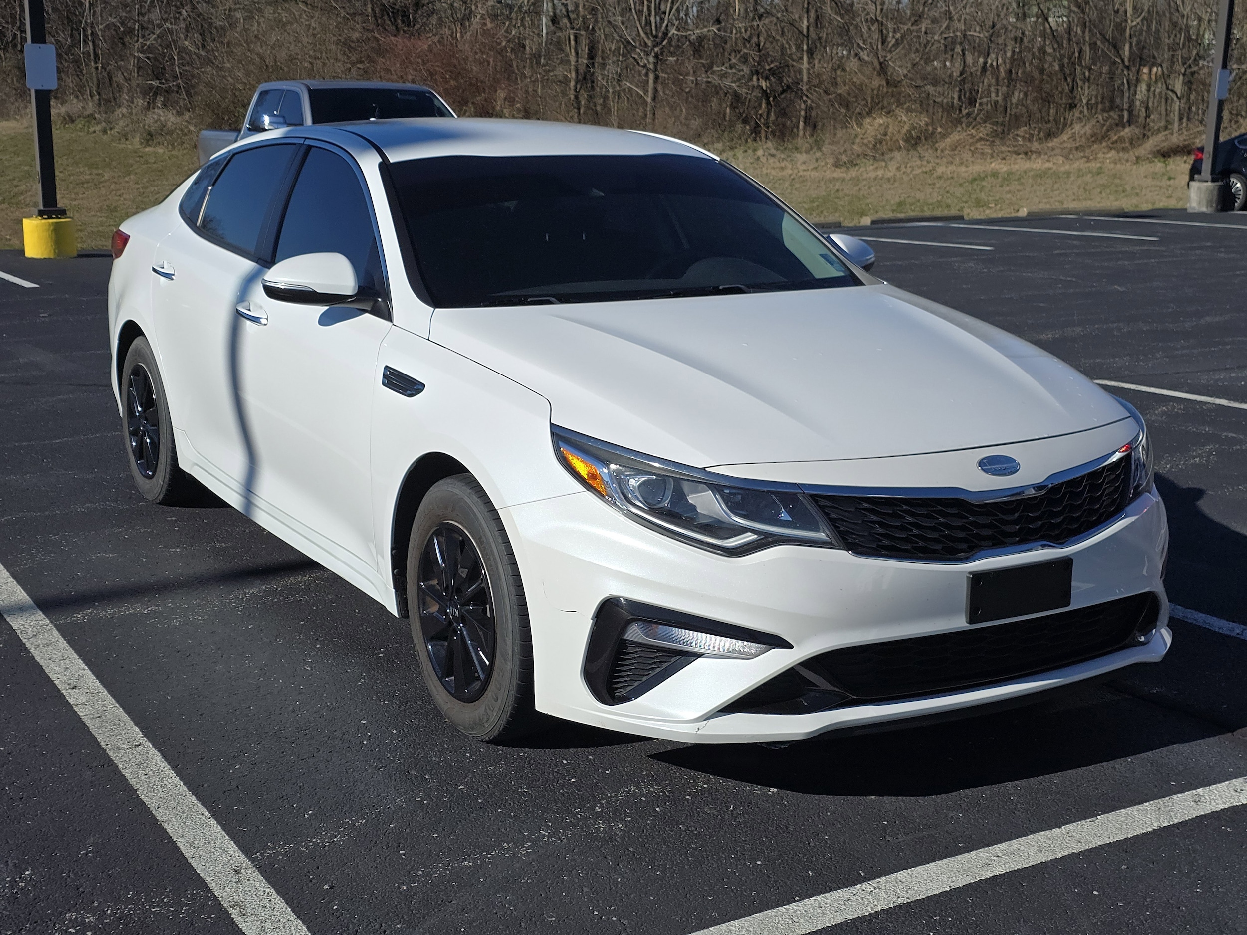 2019 Kia Optima LX's photo