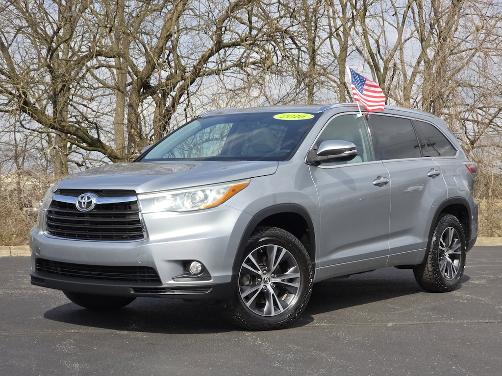 Used 2016 Toyota Highlander XLE Sport Utility