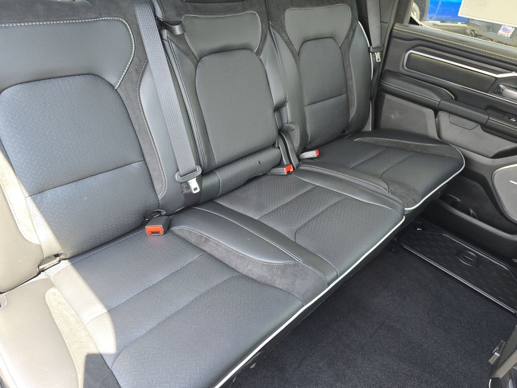 2026 RAM 1500 Laramie - Photo 30