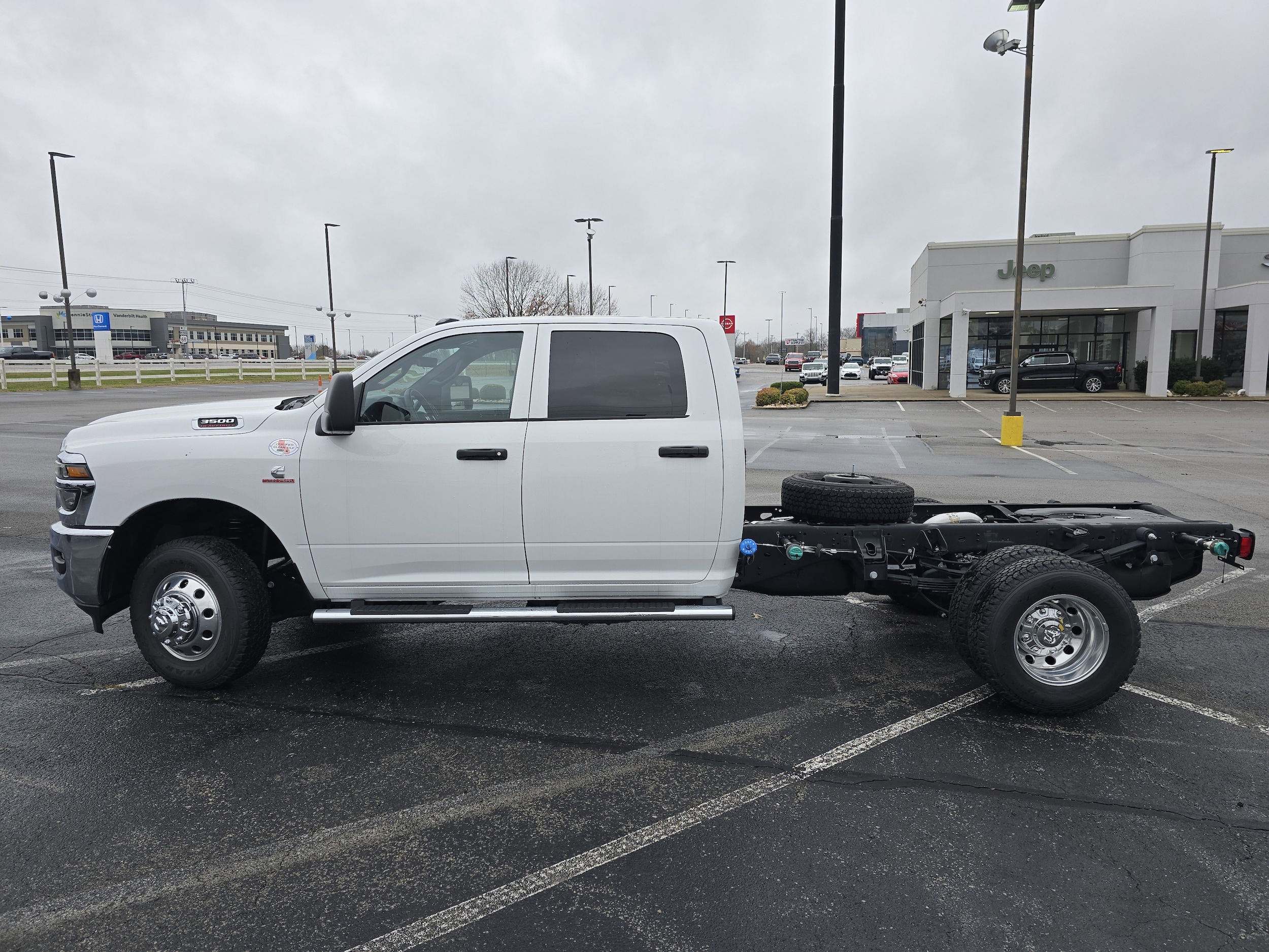 2025 RAM 3500 Chassis Tradesman - Photo 19