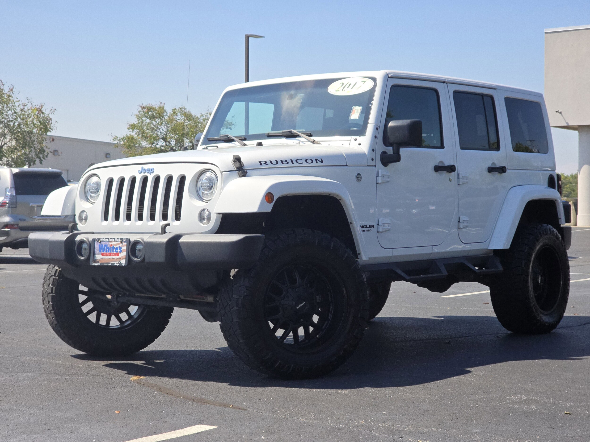 2017 Jeep Wrangler Unlimited Rubicon photo 2