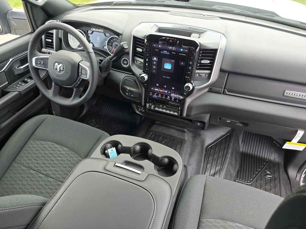 2025 RAM 3500 Chassis Big Horn - Photo 28