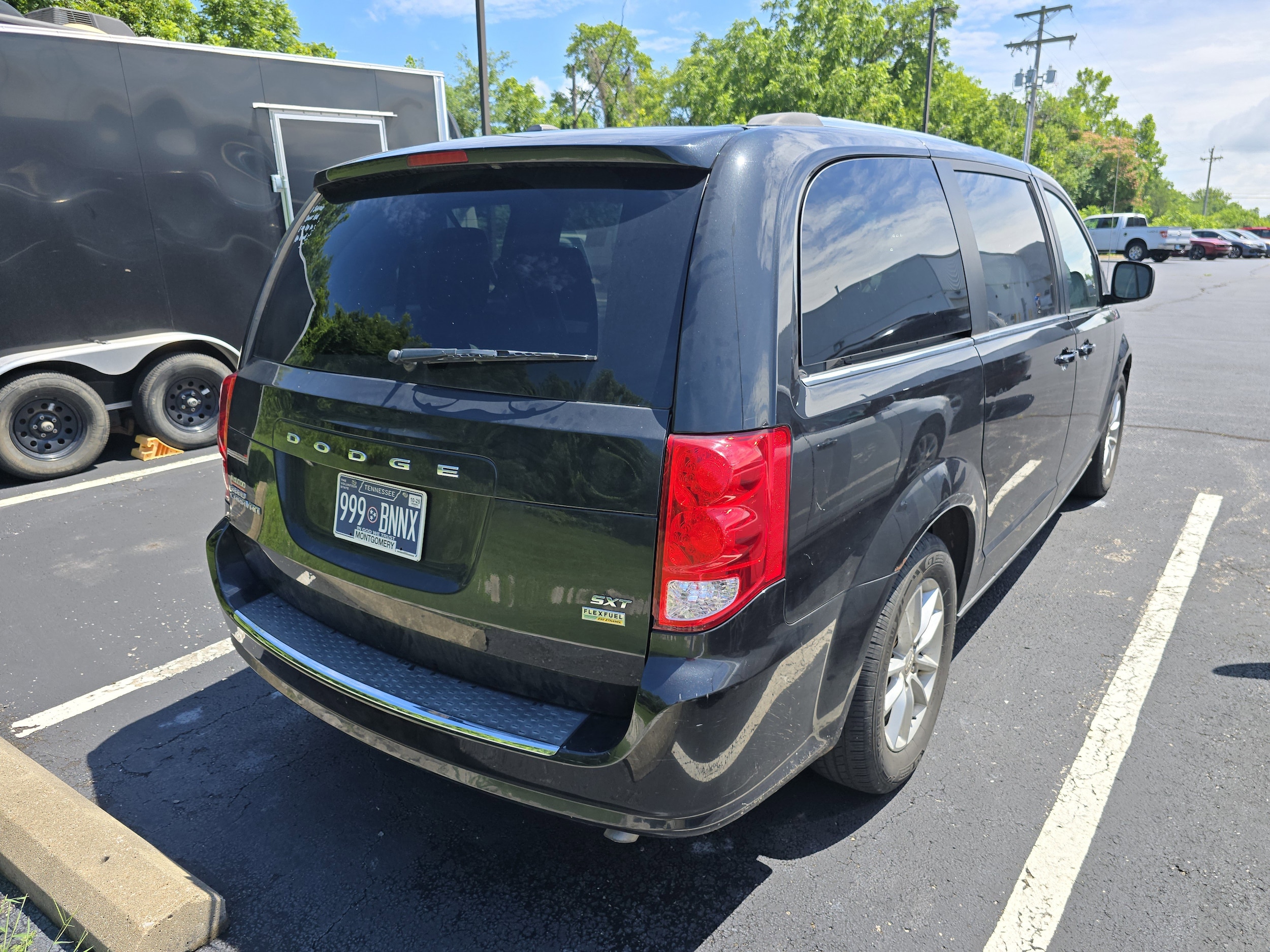 Used 2019 Dodge Grand Caravan SXT with VIN 2C4RDGCG9KR519988 for sale in Hopkinsville, KY