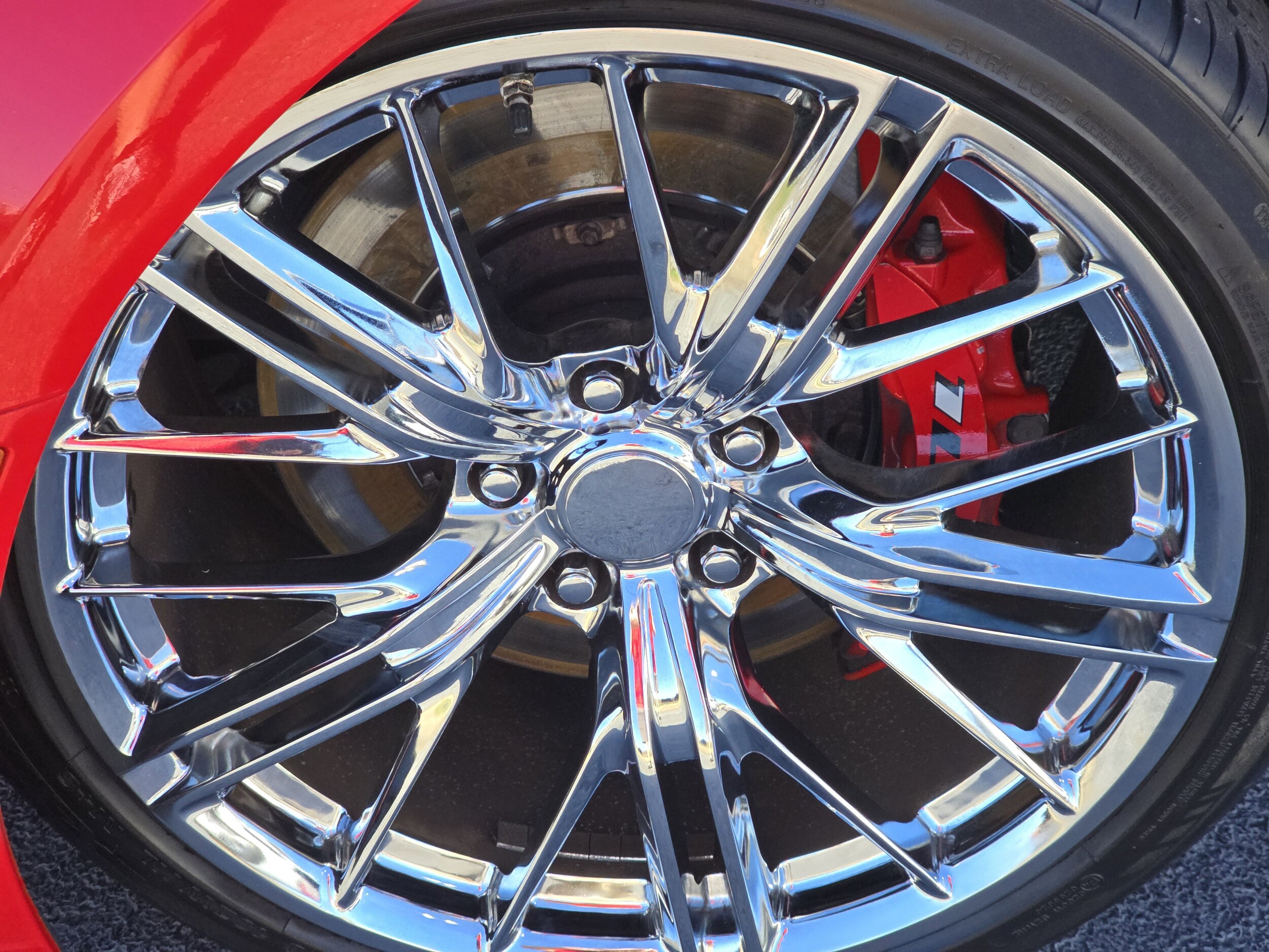 2019 Chevrolet Camaro 1SS photo 2