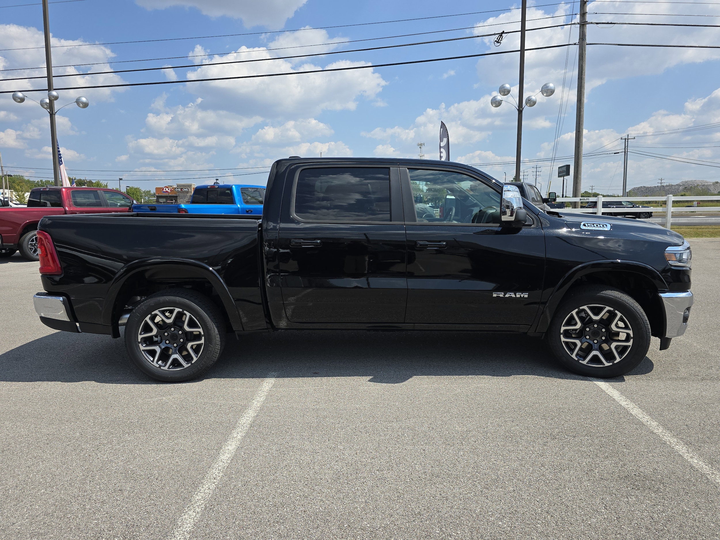 2026 RAM 1500 Laramie - Photo 19