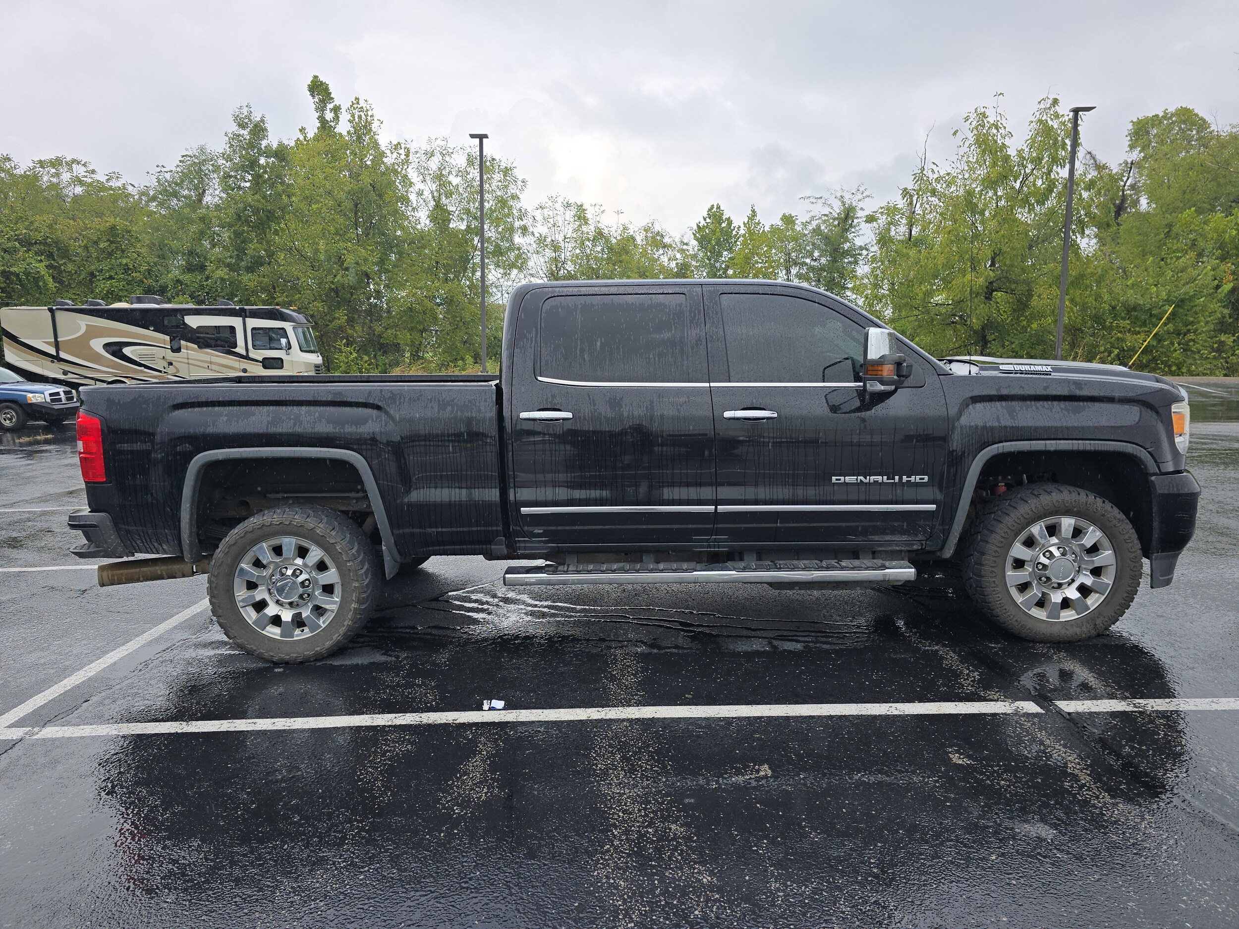 2017 Gmc Sierra 2500 Denali photo 3