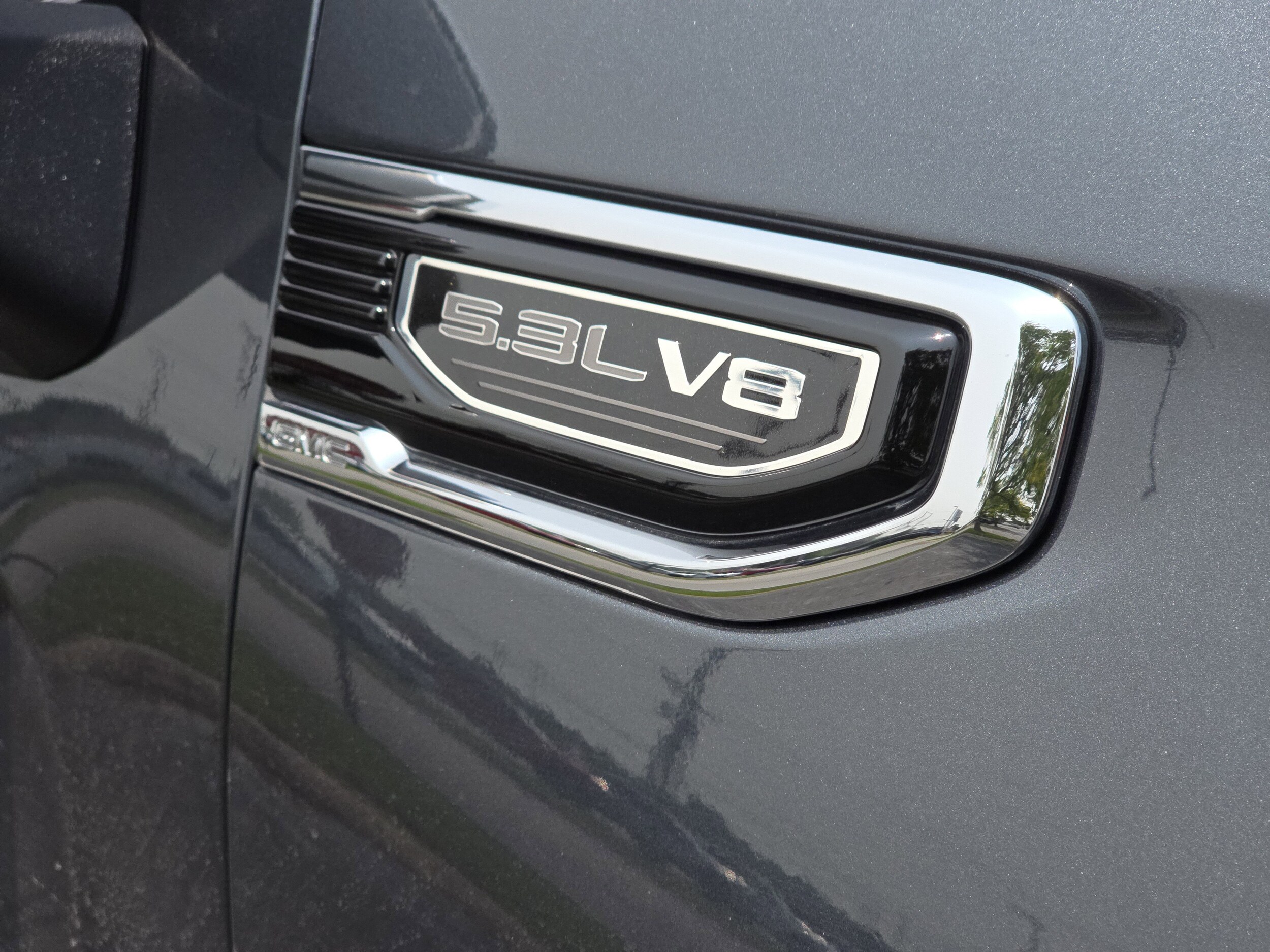 Used 2019 GMC Sierra 1500 SLT with VIN 3GTU9DED6KG142863 for sale in Sylvania, OH