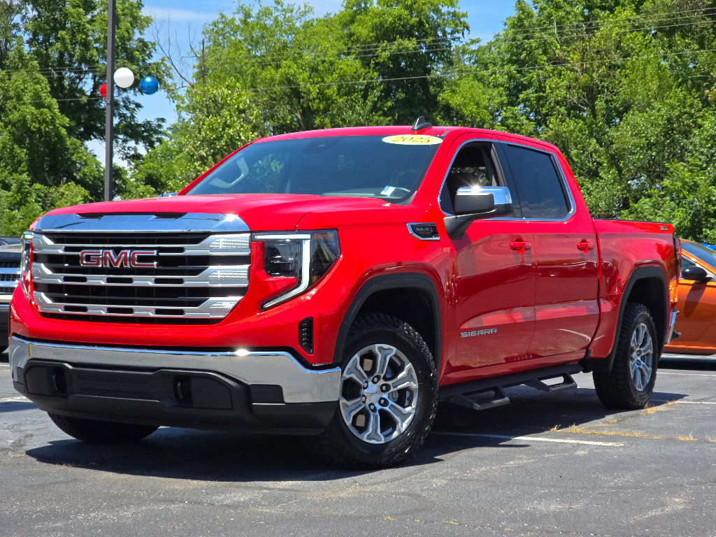 2025 GMC Sierra 4WD Crew Cab Short Box SLE's photo