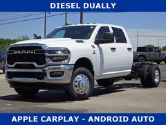 2025 Ram 3500 Chassis Cab 3500 TRADESMAN CREW CAB CHASSIS 4X2 60' CA Pickup