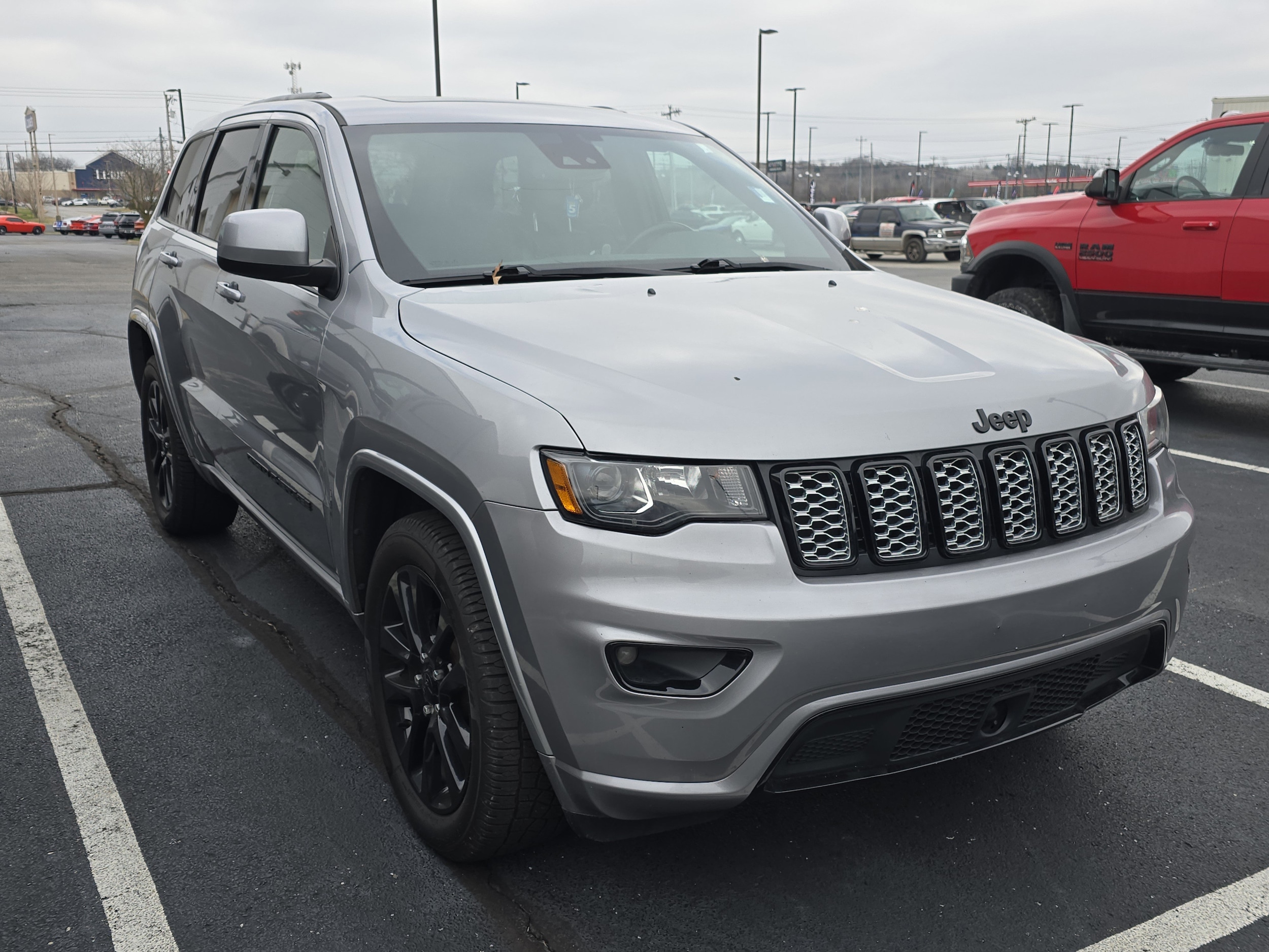 2020 Jeep Grand Cherokee Altitude's photo