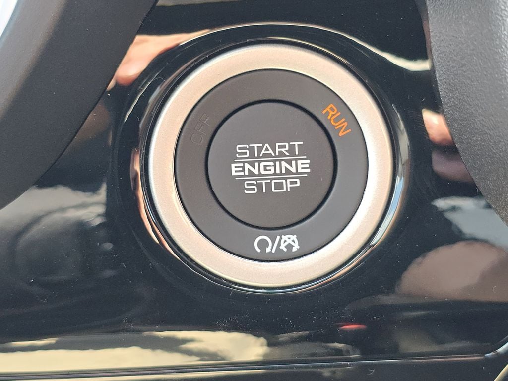 2026 RAM 1500 Laramie - Photo 16