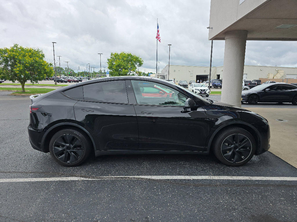 Used 2025 Tesla Model Y Long Range with VIN 7SAYGDED1SF216951 for sale in Hopkinsville, KY
