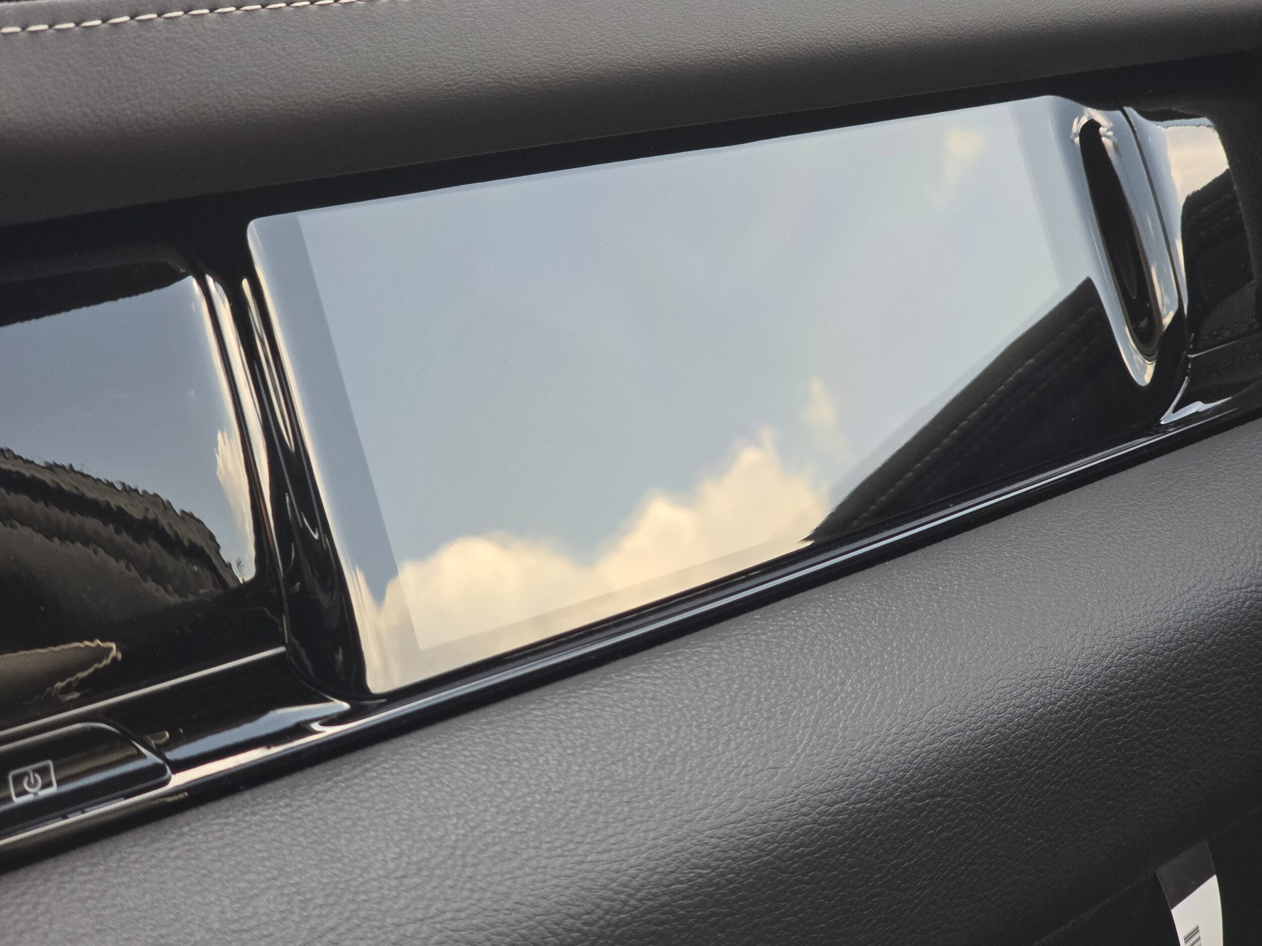 2026 RAM 1500 Laramie - Photo 7