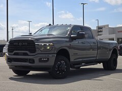 2026 Ram 3500 LARAMIE CREW CAB 4X4 8' BOX Pickup