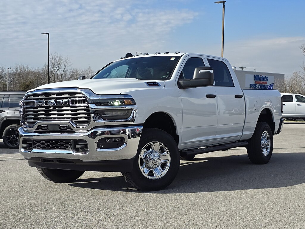 New 2026 Ram 2500 TRADESMAN CREW CAB 4X4 6'4 BOX Pickup
