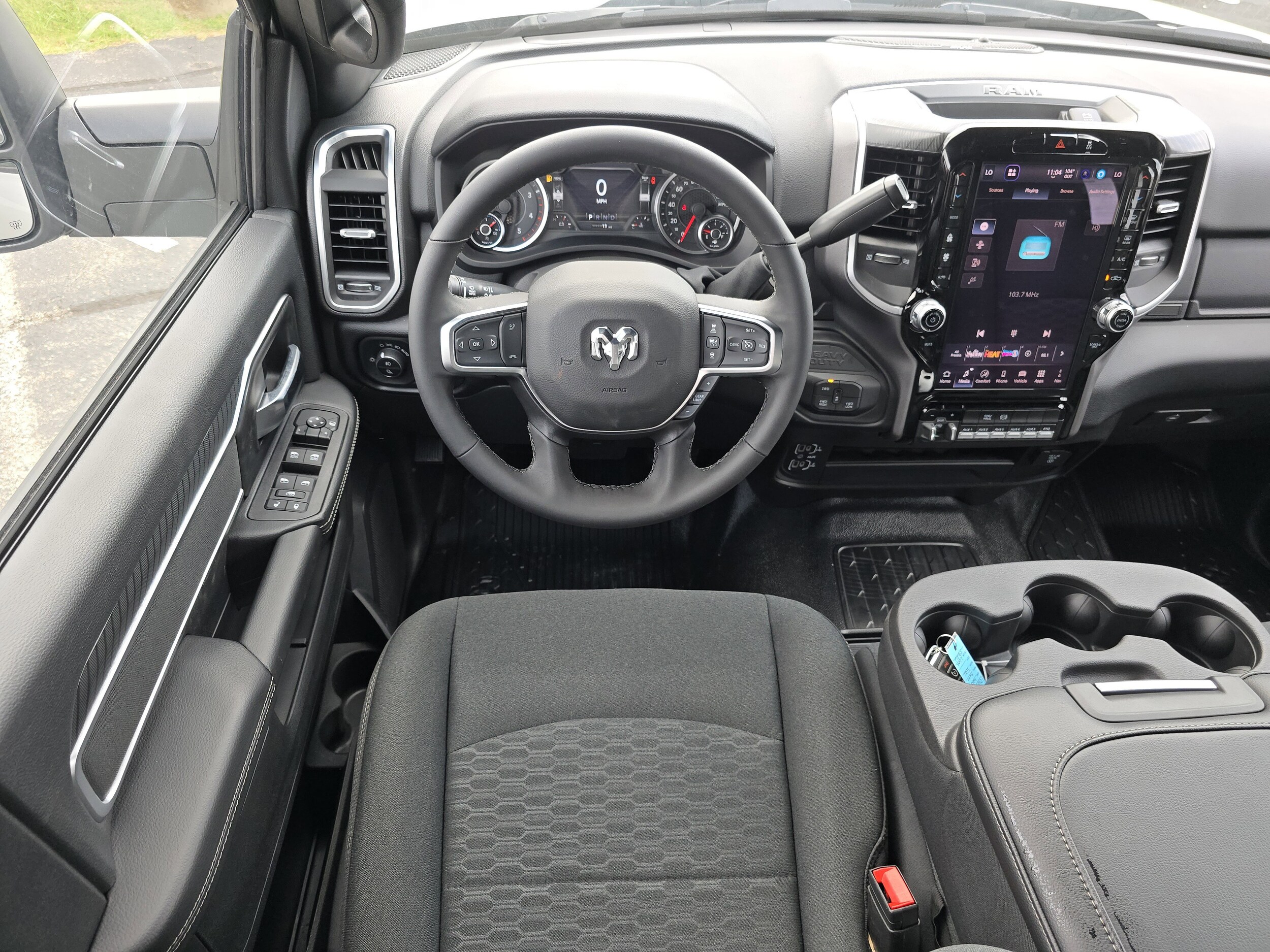 2025 RAM 3500 Chassis Big Horn - Photo 26