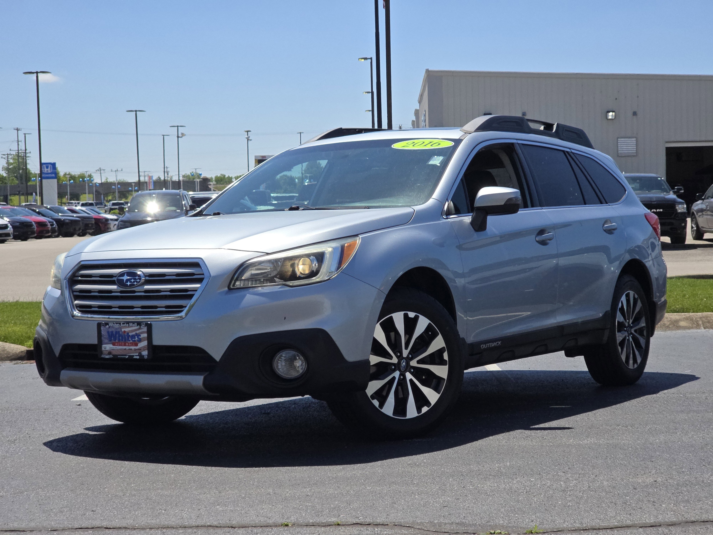 2016 Subaru Outback 2.5i Limited CVT PZEV's photo