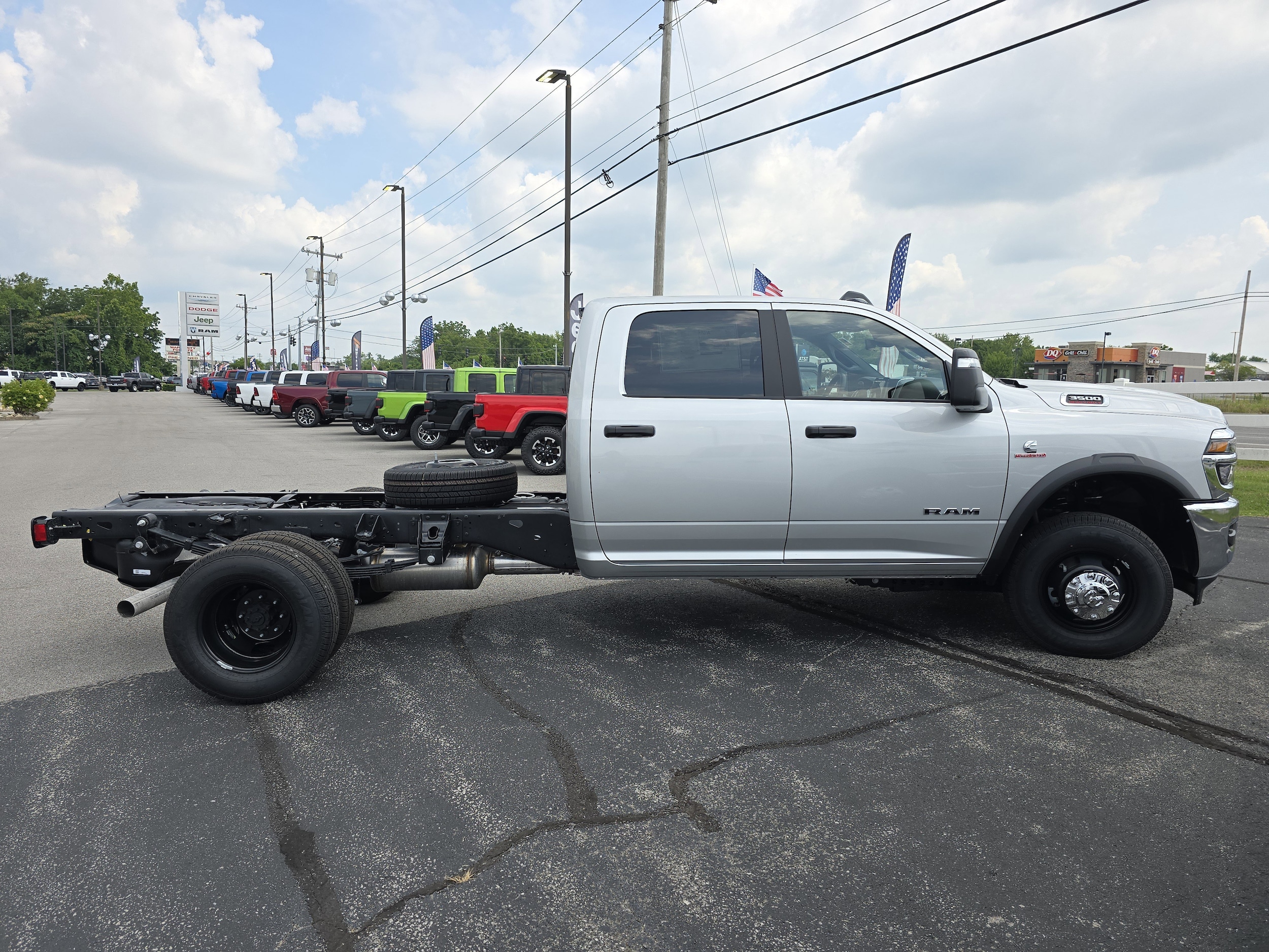 2025 RAM 3500 Chassis Big Horn - Photo 15