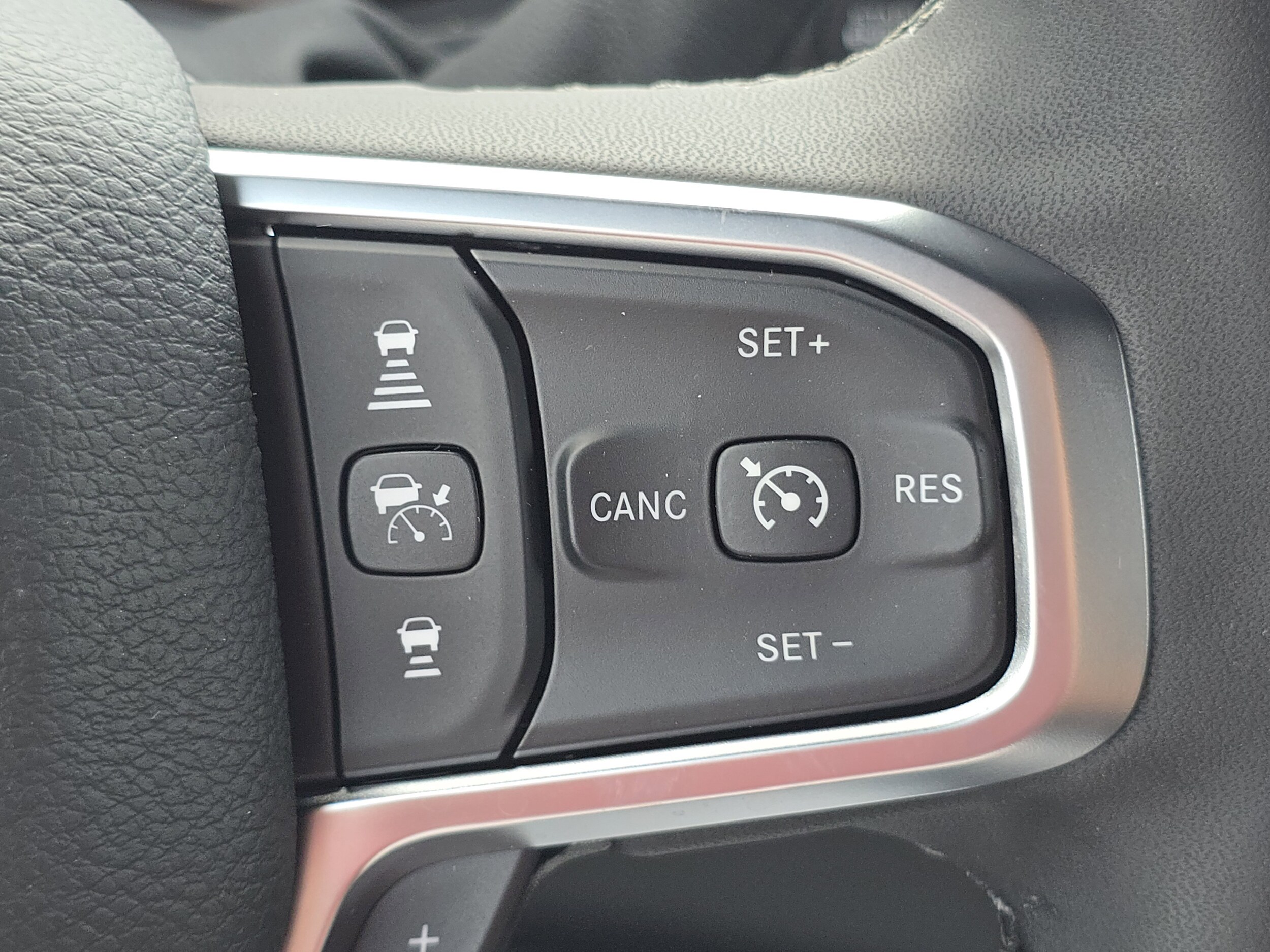 2025 RAM 3500 Chassis Big Horn - Photo 12