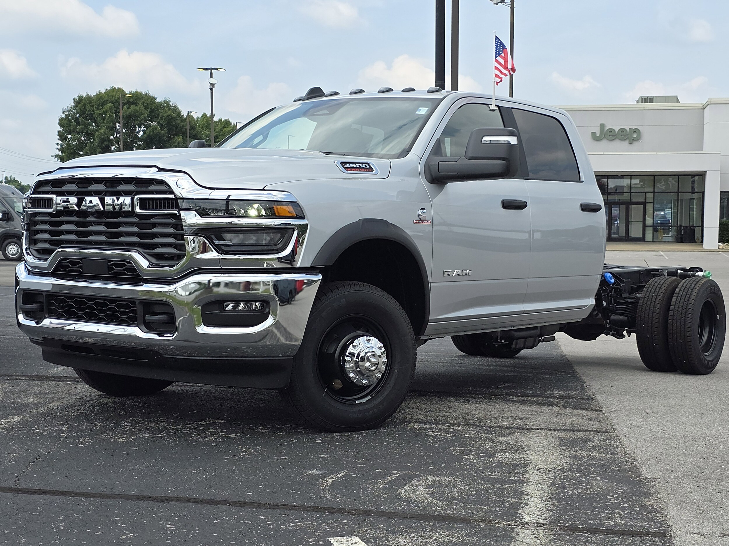 2025 Ram 3500 Big Horn photo 2