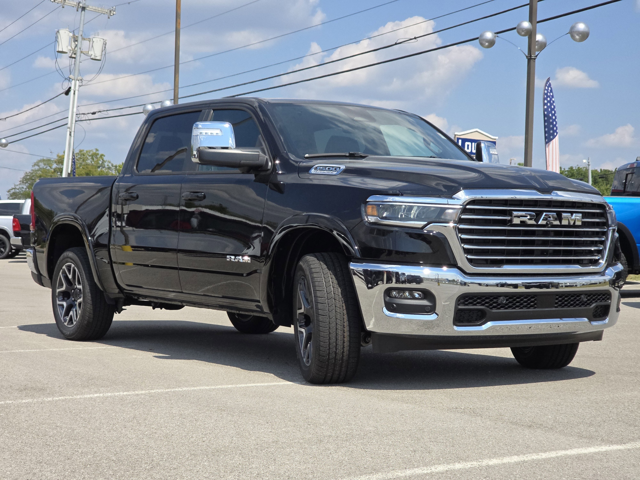 2026 RAM 1500 Laramie - Photo 18