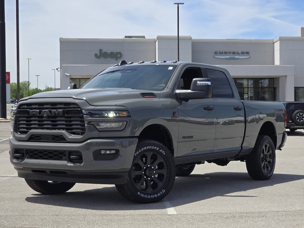 New 2026 Ram 2500 BIG HORN CREW CAB 4X4 6'4 BOX Pickup