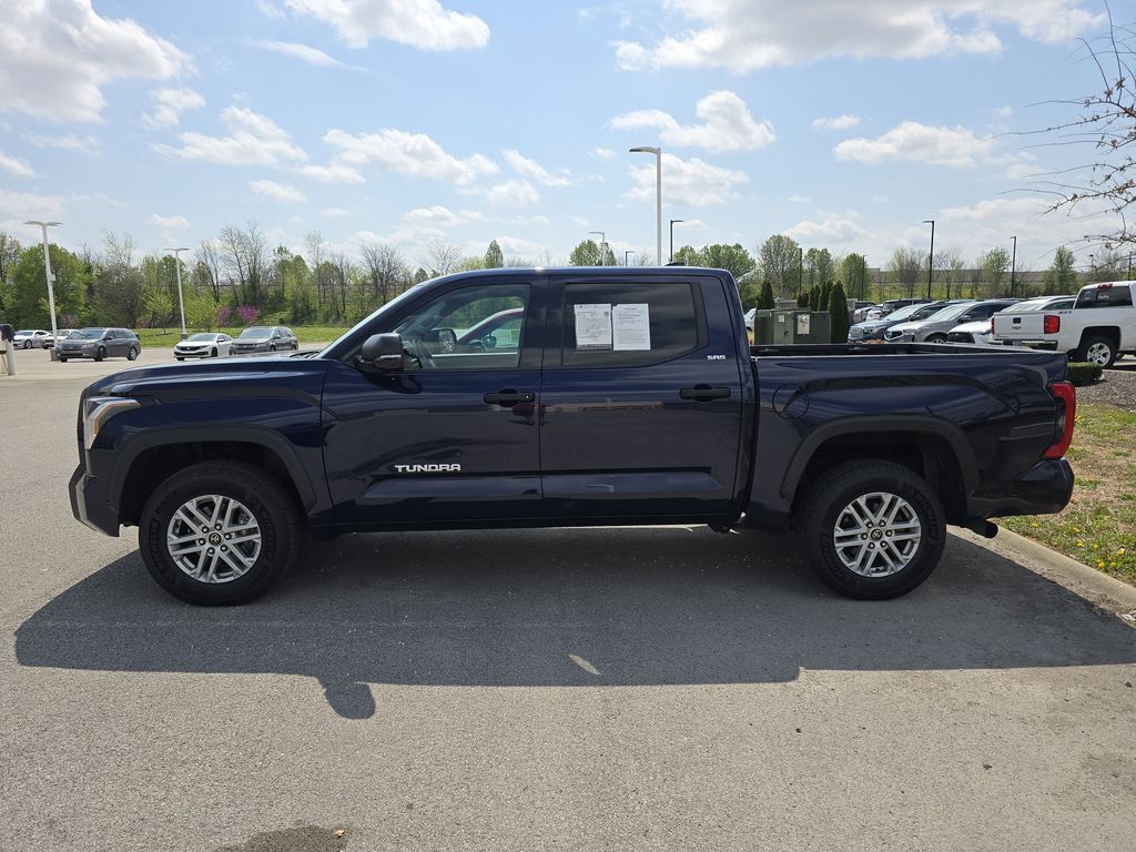 2022 Toyota Tundra SR5 - Photo 8