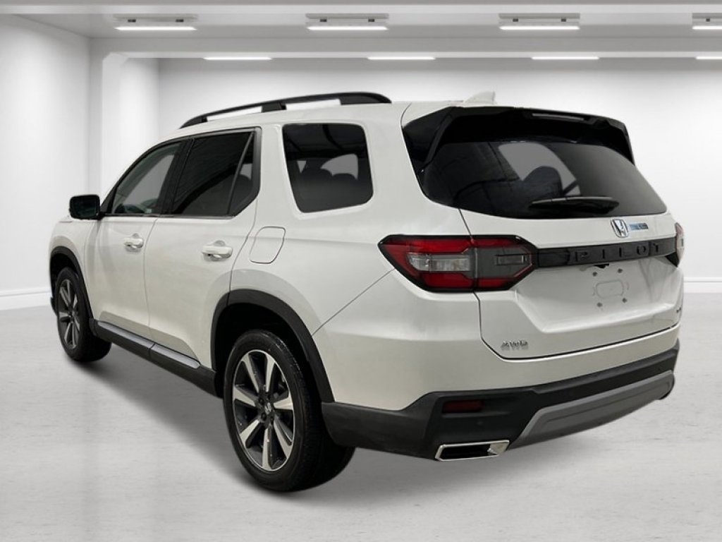 2025 Honda Pilot Elite photo 2