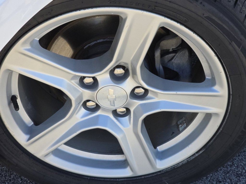 2017 Chevrolet Camaro 1LT Coupe photo 3