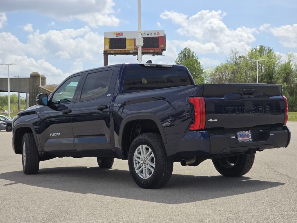 2022 Toyota Tundra SR5 - Photo 17