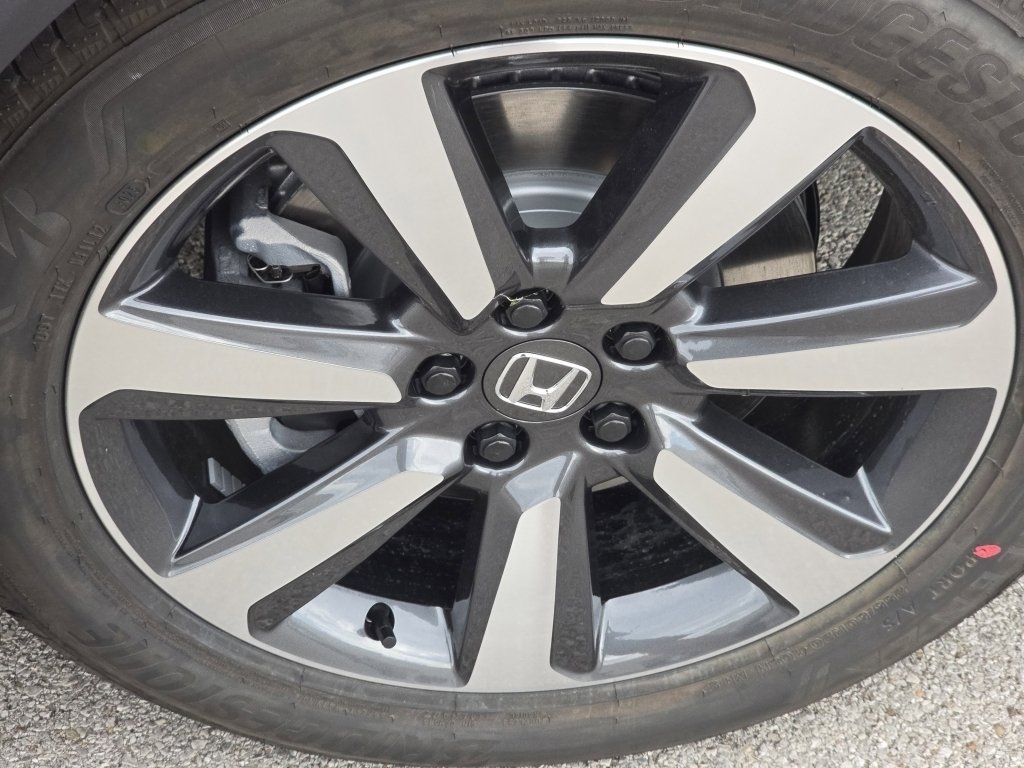 New 2025 Honda Pilot Touring SUV