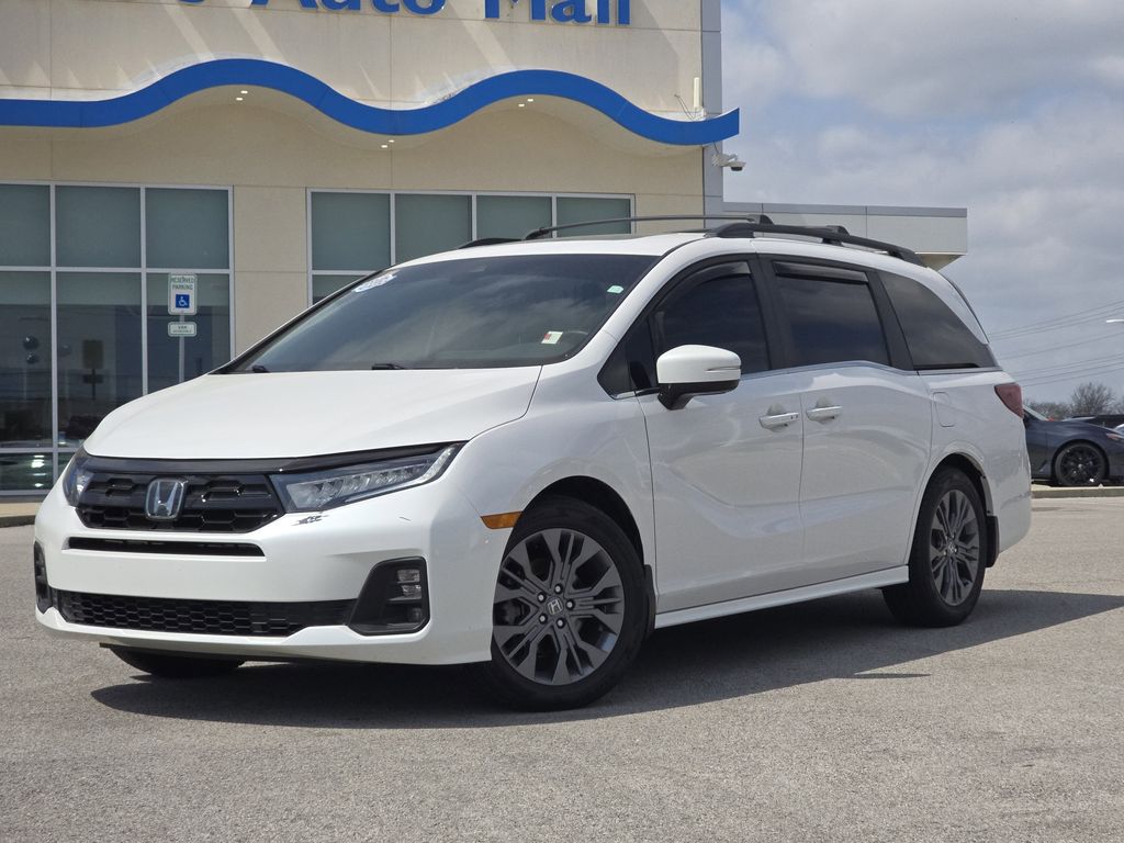 2025 Honda Odyssey Touring's photo