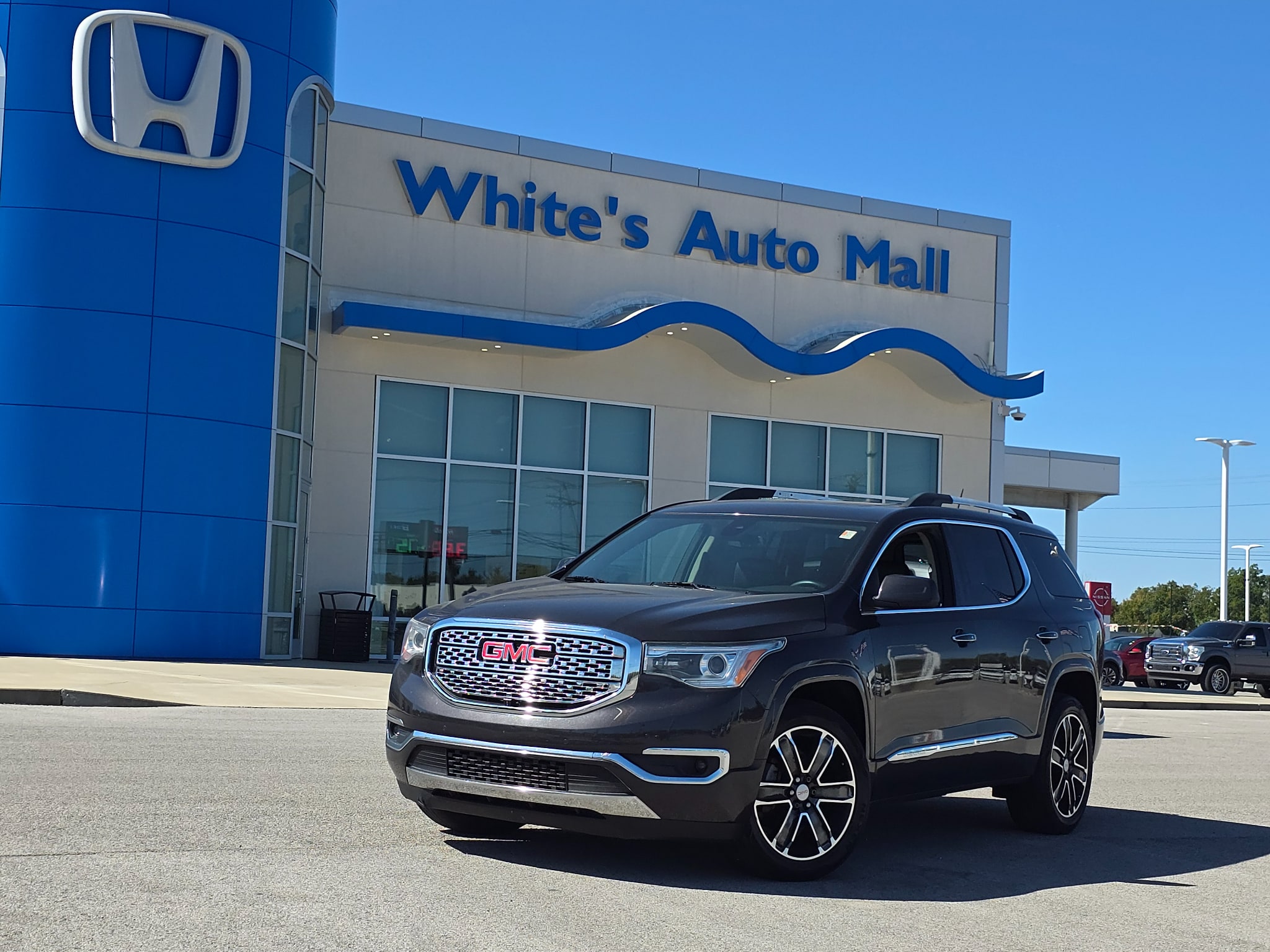 Used 2017 GMC Acadia Denali with VIN 1GKKNXLS5HZ116919 for sale in Hopkinsville, KY