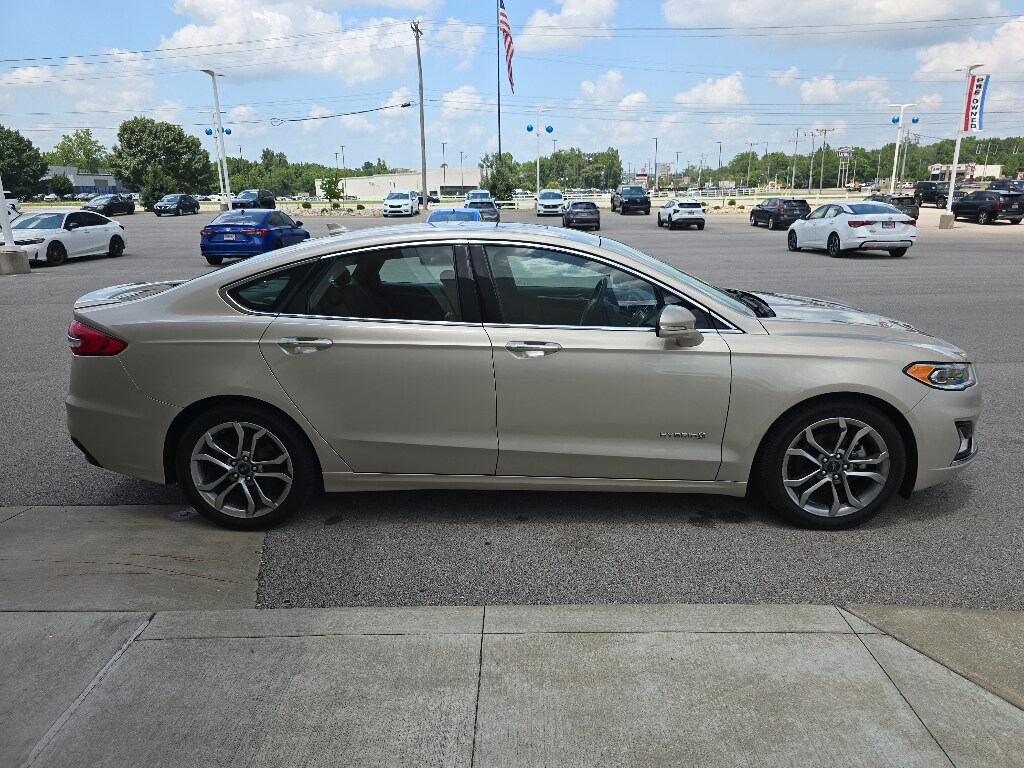 Used 2019 Ford Fusion Hybrid Titanium Sedan