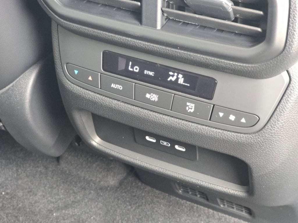 2025 Honda Pilot EX-L - Photo 26