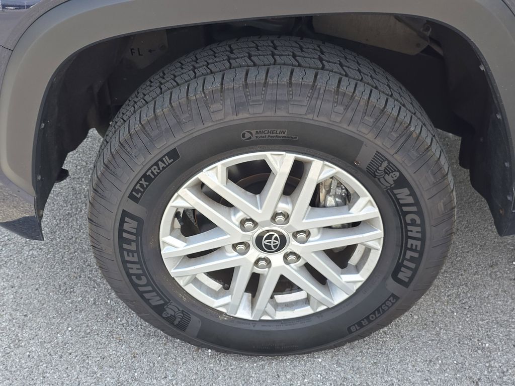 2022 Toyota Tundra SR5 - Photo 11