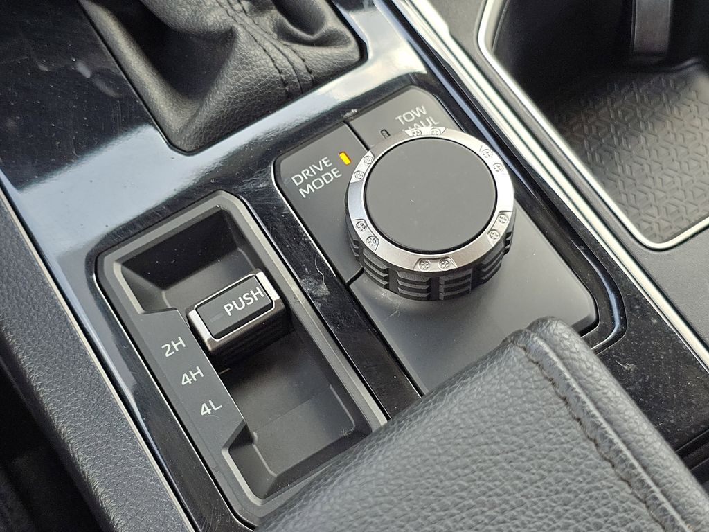 2022 Toyota Tundra SR5 - Photo 7