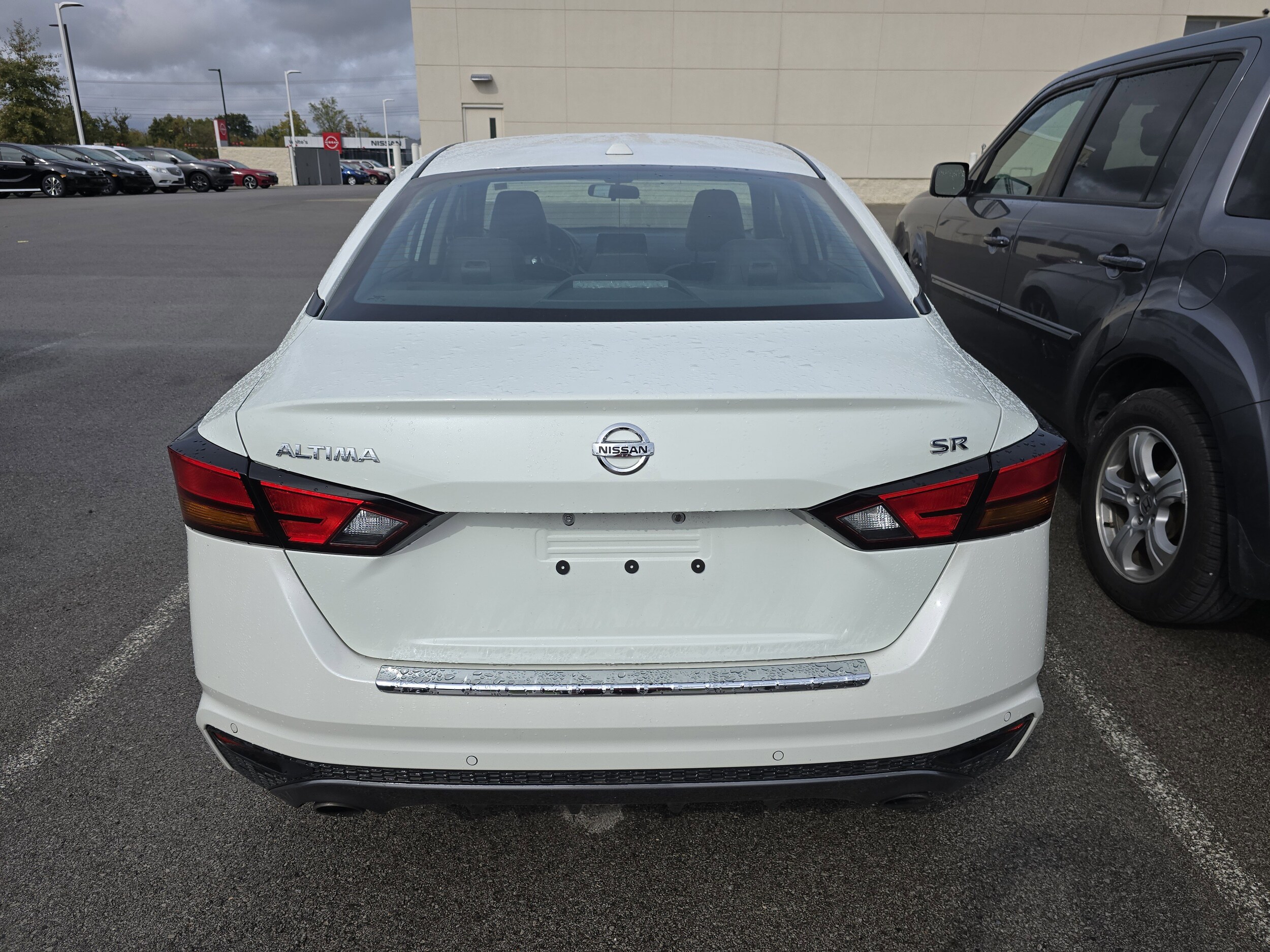 2021 Nissan Altima 2.5 SR photo 3